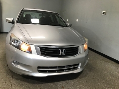 Used 2012  Honda Accord Sedan 4d EX-L V6 at Carolina Family Motors near Mooresville&comma; NC