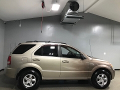 Used 2006  Kia Sorento 4d SUV 2WD LX Auto at Carolina Family Motors near Mooresville&comma; NC