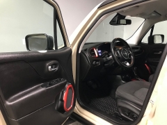 Used 2016  Jeep Renegade 4d SUV 4WD Trailhawk at Carolina Family Motors near Mooresville&comma; NC