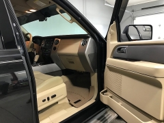 Used 2013  Ford Expedition 4d SUV 2WD XLT at Carolina Family Motors near Mooresville&comma; NC