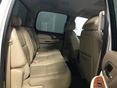 Used 2009  GMC Sierra 1500 2WD Crew Cab SLT at Carolina Family Motors near Mooresville&comma; NC