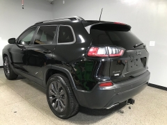 Used 2021  Jeep Cherokee Latitude Lux 4x4 at Carolina Family Motors near Mooresville&comma; NC
