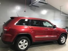 Used 2011  Jeep Grand Cherokee 4d SUV 4WD Laredo at Carolina Family Motors near Mooresville&comma; NC