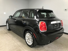 Used 2015  MINI Cooper Hardtop 4 Door 4dr HB at Carolina Family Motors near Mooresville&comma; NC