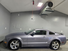 Used 2006  Ford Mustang 2d Coupe GT Deluxe at Carolina Family Motors near Mooresville&comma; NC