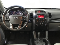 Used 2013  Kia Sorento 4d SUV FWD LX at Carolina Family Motors near Mooresville&comma; NC