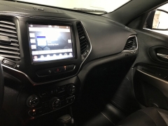 Used 2021  Jeep Cherokee Latitude Lux 4x4 at Carolina Family Motors near Mooresville&comma; NC