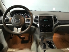 Used 2011  Jeep Grand Cherokee 4d SUV 4WD Laredo at Carolina Family Motors near Mooresville&comma; NC
