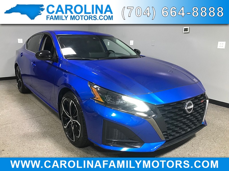 Used 2025  Nissan Altima SR FWD at Carolina Family Motors near Mooresville&comma; NC