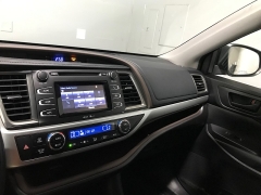 Used 2015  Toyota Highlander 4d SUV AWD LE Plus at Carolina Family Motors near Mooresville&comma; NC