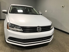 Used 2017  Volkswagen Jetta 4d Sedan SE 5spd at Carolina Family Motors near Mooresville&comma; NC