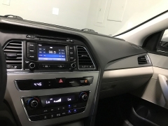 Used 2016  Hyundai Sonata Hybrid 4d Sedan SE at Carolina Family Motors near Mooresville&comma; NC