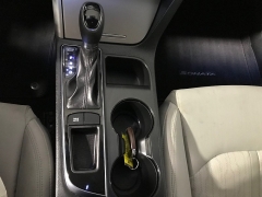 Used 2016  Hyundai Sonata Hybrid 4d Sedan SE at Carolina Family Motors near Mooresville&comma; NC