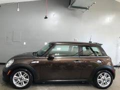 Used 2012  MINI Cooper Hardtop 2dr Cpe S at Carolina Family Motors near Mooresville&comma; NC