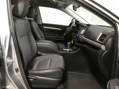 Used 2015  Toyota Highlander 4d SUV AWD LE Plus at Carolina Family Motors near Mooresville&comma; NC
