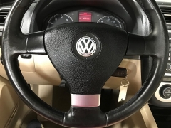 Used 2009  Volkswagen Eos 2d Convertible Komfort Auto at Carolina Family Motors near Mooresville&comma; NC