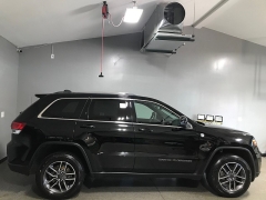 Used 2020  Jeep Grand Cherokee 4d SUV 4WD Laredo North at Carolina Family Motors near Mooresville&comma; NC