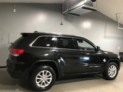 Used 2014  Jeep Grand Cherokee 4d SUV 4WD Laredo at Carolina Family Motors near Mooresville&comma; NC