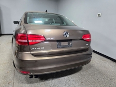 Used 2015  Volkswagen Jetta 4d Sedan SE Auto at Carolina Family Motors near Mooresville&comma; NC