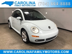  2010 Volkswagen Beetle 2d Coupe Final Edition at Carolina Family Motors near Mooresville, NC