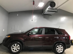 Used 2013  Kia Sorento 4d SUV FWD LX at Carolina Family Motors near Mooresville&comma; NC