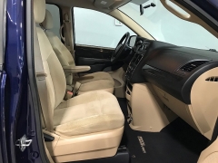 Used 2016  Dodge Grand Caravan 4d Wagon SE at Carolina Family Motors near Mooresville&comma; NC