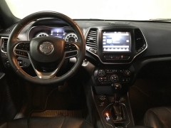 Used 2021  Jeep Cherokee Latitude Lux 4x4 at Carolina Family Motors near Mooresville&comma; NC