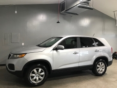 Used 2013  Kia Sorento 4d SUV FWD LX at Carolina Family Motors near Mooresville&comma; NC