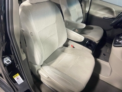 Used 2017  Toyota Sienna 4d Wagon LE 7-Pass w/Auto Access Seat at Carolina Family Motors near Mooresville, NC