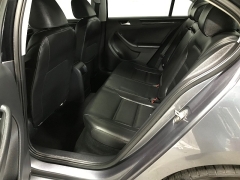 Used 2016  Volkswagen Jetta 4d Sedan SEL PZEV at Carolina Family Motors near Mooresville&comma; NC