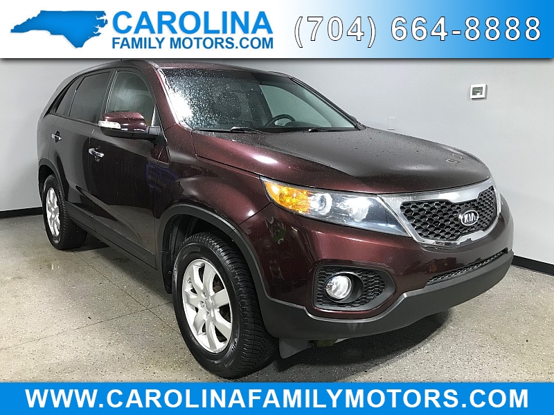 Used 2013  Kia Sorento 4d SUV FWD LX at Carolina Family Motors near Mooresville&comma; NC