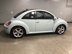 Used 2010  Volkswagen Beetle 2d Coupe Final Edition at Carolina Family Motors near Mooresville, NC