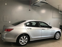 Used 2012  Honda Accord Sedan 4d EX-L V6 at Carolina Family Motors near Mooresville&comma; NC