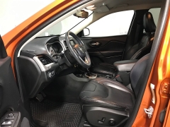 Used 2014  Jeep Cherokee 4d SUV 4WD Trailhawk V6 at Carolina Family Motors near Mooresville&comma; NC