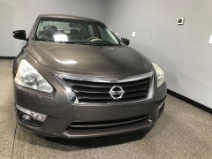 Used 2015  Nissan Altima 4d Sedan SL 2&period;5L at Carolina Family Motors near Mooresville&comma; NC