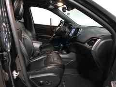 Used 2021  Jeep Cherokee Latitude Lux 4x4 at Carolina Family Motors near Mooresville&comma; NC