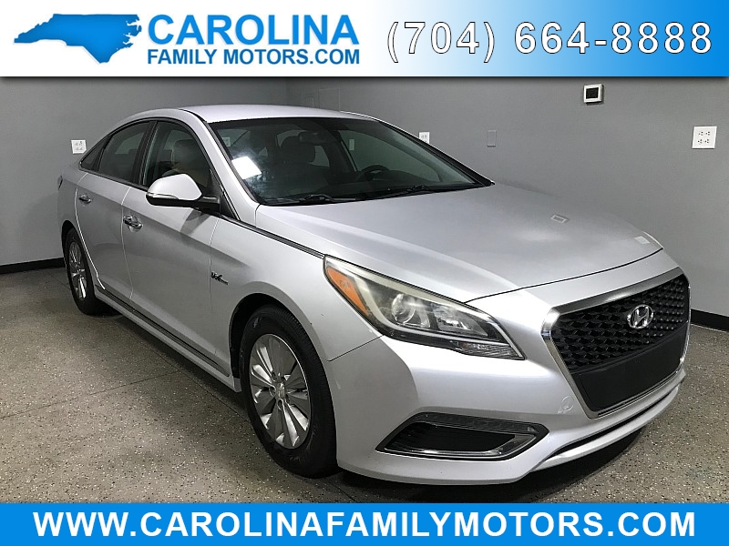 Used 2016  Hyundai Sonata Hybrid 4d Sedan SE at Carolina Family Motors near Mooresville&comma; NC