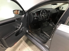 Used 2016  Volkswagen Jetta 4d Sedan SEL PZEV at Carolina Family Motors near Mooresville&comma; NC