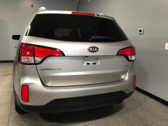 Used 2015  Kia Sorento 4d SUV FWD LX at Carolina Family Motors near Mooresville&comma; NC