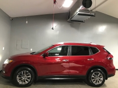 Used 2017  Nissan Rogue 4d SUV FWD SV at Carolina Family Motors near Mooresville&comma; NC