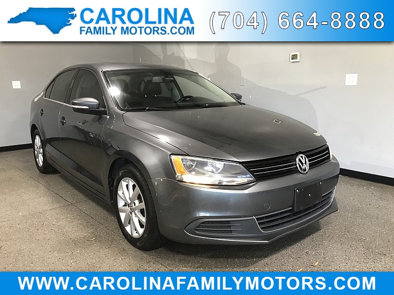 Used 2014  Volkswagen Jetta 4d Sedan SE Auto/PZEV at Carolina Family Motors near Mooresville, NC