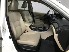 Used 2017 Honda Accord Hybrid 4d Sedan Touring at Carolina Family Motors near Mooresville, NC