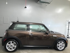 Used 2012  MINI Cooper Hardtop 2dr Cpe S at Carolina Family Motors near Mooresville&comma; NC