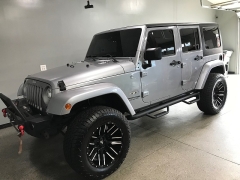 Used 2018  Jeep Wrangler JK Unlimited 4d SUV 4WD Sahara at Carolina Family Motors near Mooresville&comma; NC