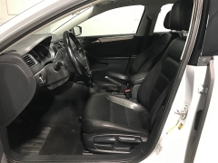 Used 2017  Volkswagen Jetta 4d Sedan SE 5spd at Carolina Family Motors near Mooresville&comma; NC