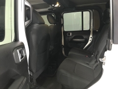 Used 2020  Jeep Gladiator Crew Cab Overland at Carolina Family Motors near Mooresville&comma; NC