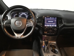 Used 2020  Jeep Grand Cherokee 4d SUV 4WD Laredo North at Carolina Family Motors near Mooresville&comma; NC