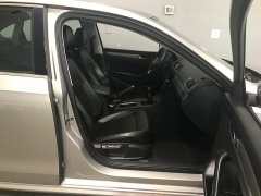 Used 2014 Volkswagen Passat 4d Sedan 2.5L SE Auto at Carolina Family Motors near Mooresville, NC