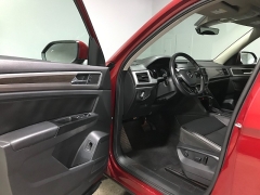 Used 2019  Volkswagen Atlas 4d SUV 3&period;6L SE Technology at Carolina Family Motors near Mooresville&comma; NC