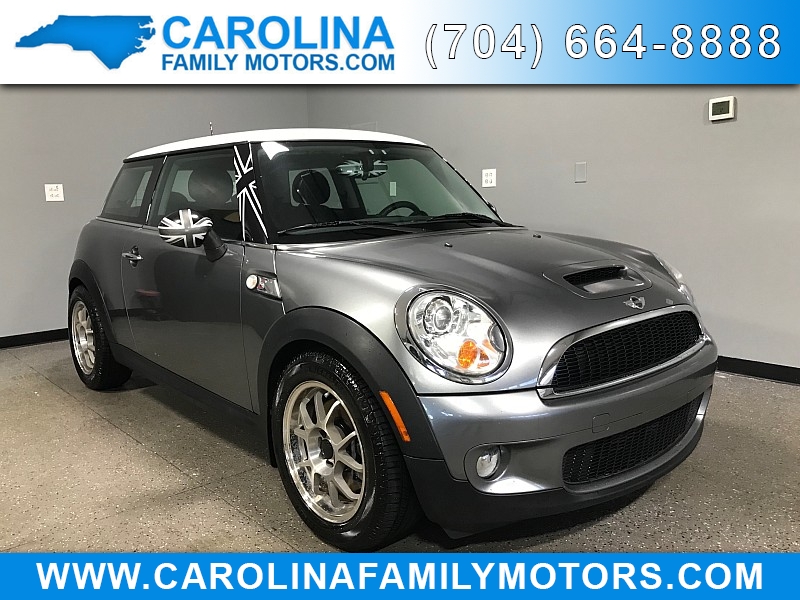 Used 2008  MINI Cooper Hardtop 2dr Cpe S at Carolina Family Motors near Mooresville&comma; NC